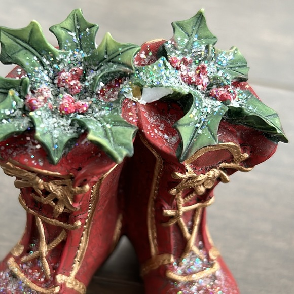 Christmas Ornament Ice Skating Holly Ice Skates Figure Skating Red Boots, Decor - Picture 11 of 11